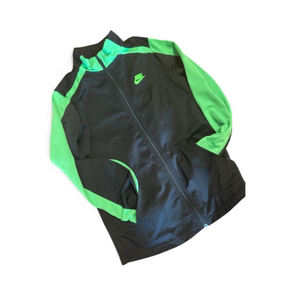 Nike Black and Neon Green youth unisex size XL unisex Athletic Set - Picture 3 of 9
